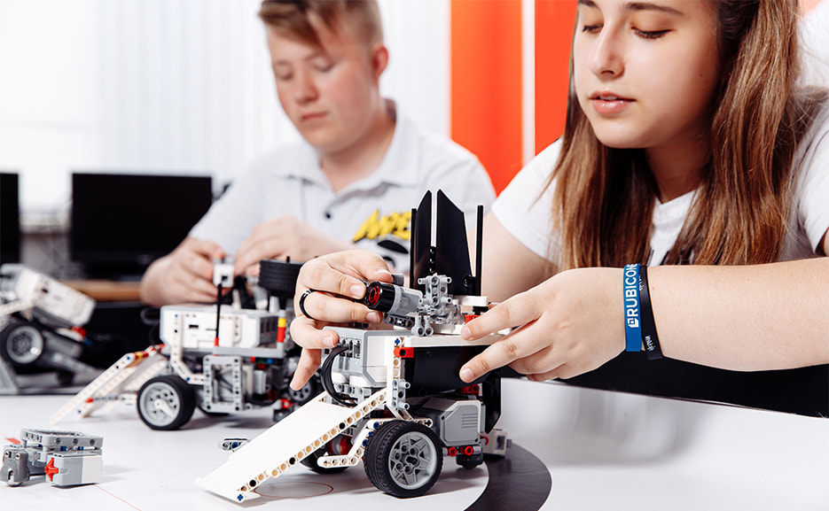 Робототехника LEGO Mindstorms EV3 для детей 9-16 лет